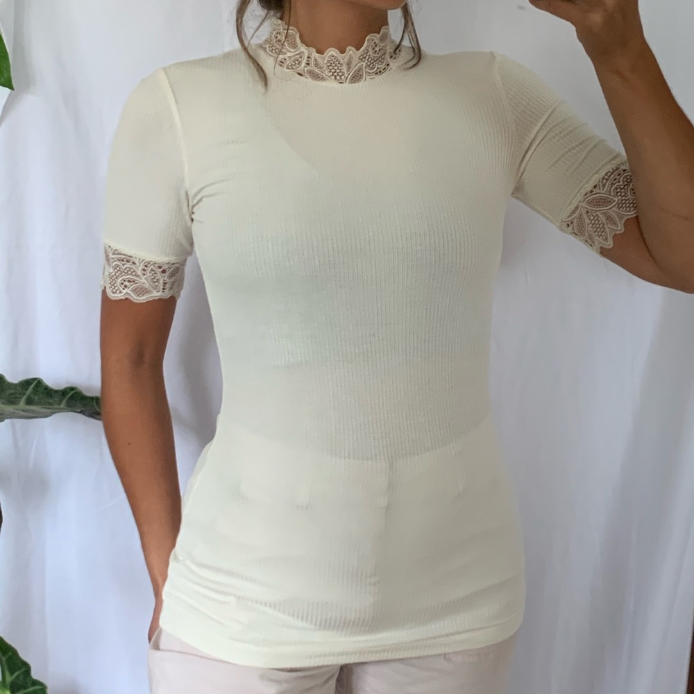 YAS Laced Ribbed Top - Picture 2 of 6